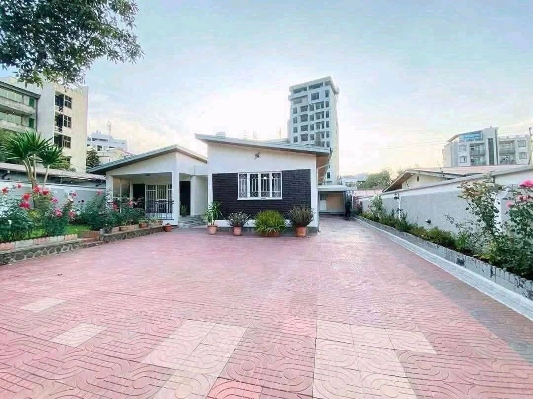 House for Sale — Bole , 90.0M ETB/mo